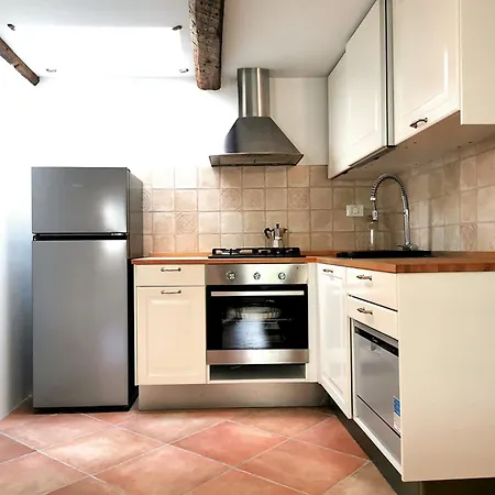 Apartman A With A View Velence