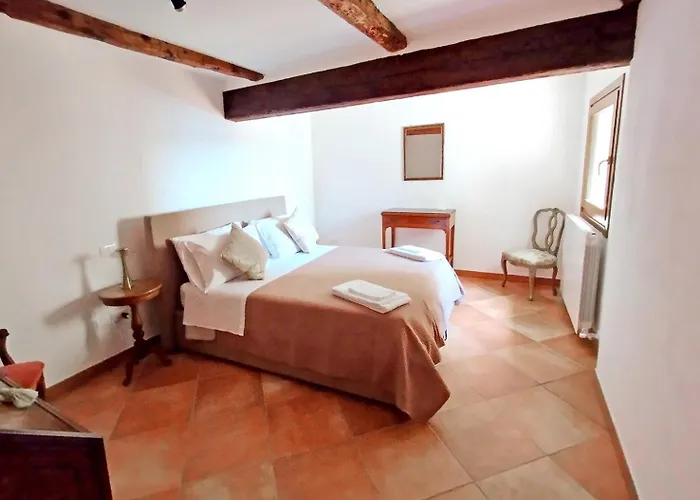 アパート A With A View